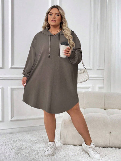 SHEIN CURVE+ Plus-size dames casual sport losse hoodiejurk met gebogen zoom, herfst/winter - Tout Pour Vous